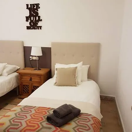 House With 3 Bedrooms In S'illot-cala Morlanda, With Furnished Terrace